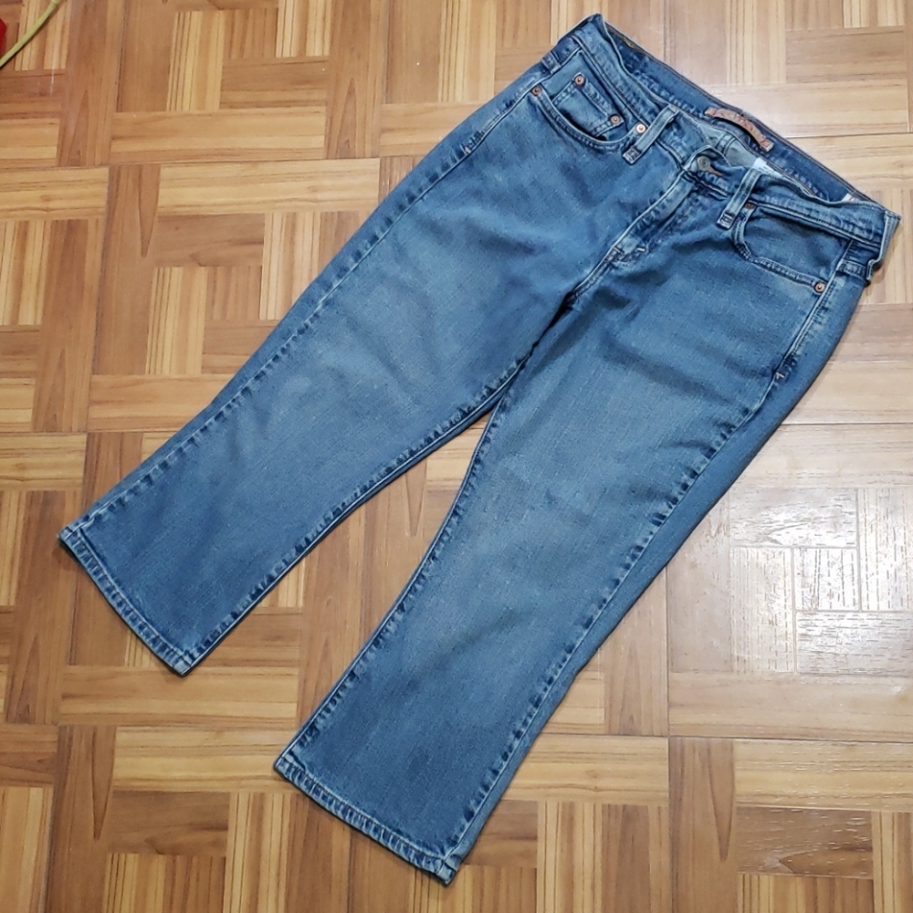LEVI'S denim capri's - Picture 3 of 13